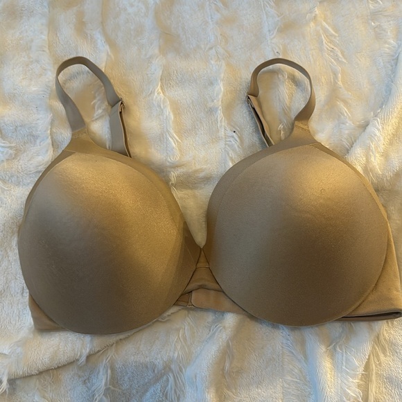 Cream Bra T- SHIRT by Madeinform 36D-‎ BRAS #17💙 NWOT - Picture 2 of 6